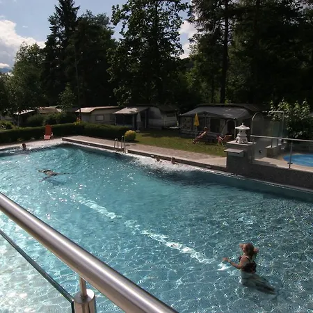 Schwimmbad Camping Mossler