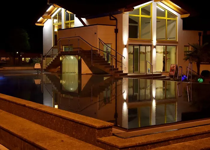 Schwimmbad Camping Mossler